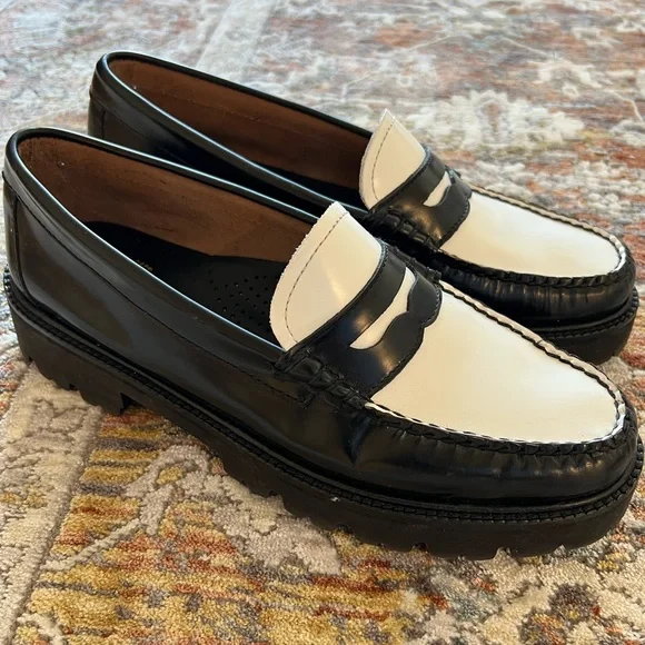 G.H. Bass & Co. | Shoes | Gh Bass Weejun Loafers Only Worn  display picture 2